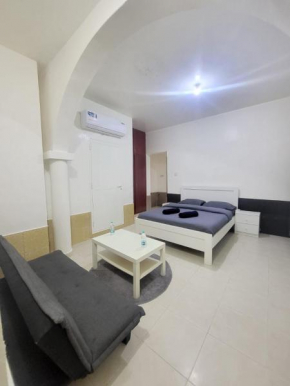 Khalidiya studio Property
